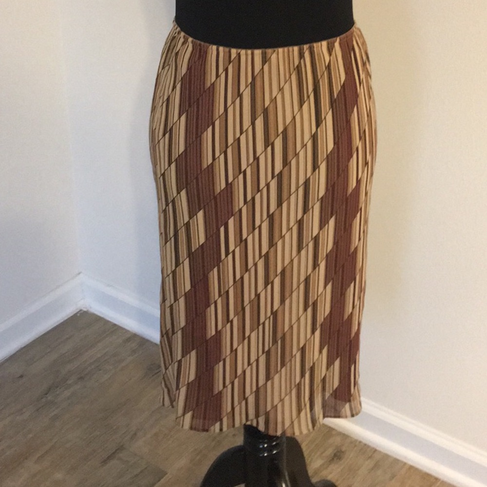 Express Knee Length High-Low Skirt Size Small